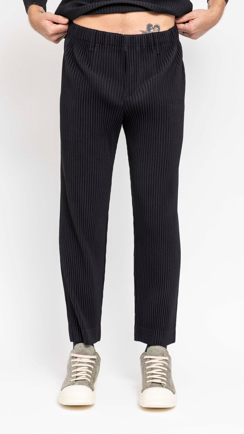 HOMME PLISSÉ ISSEY MIYAKE BLACK BASICS PANTS