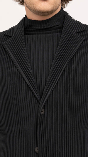 HOMME PLISSÉ ISSEY MIYAKE BLACK BASICS 2 BUTTON JACKET