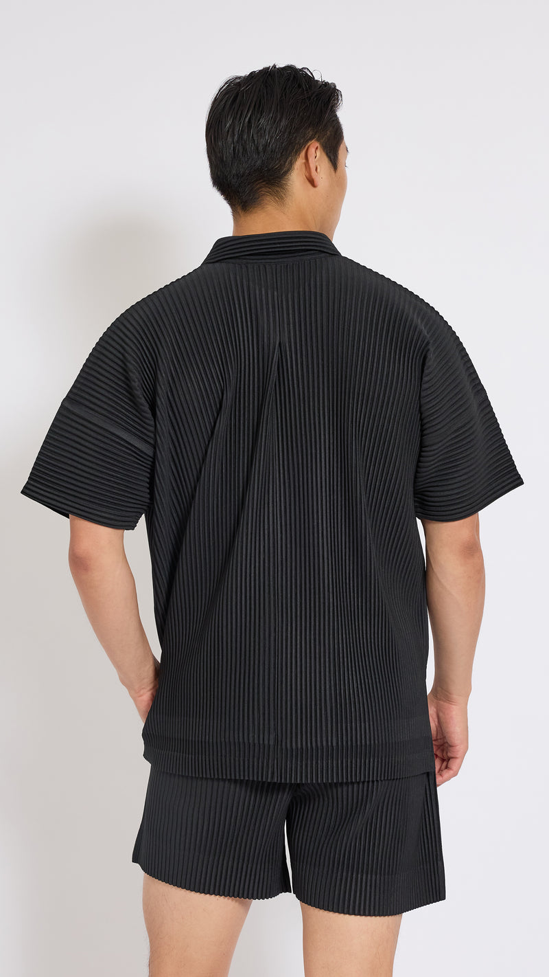 HOMME PLISSÉ ISSEY MIYAKE BLACK MAY SHIRT – AREA+001