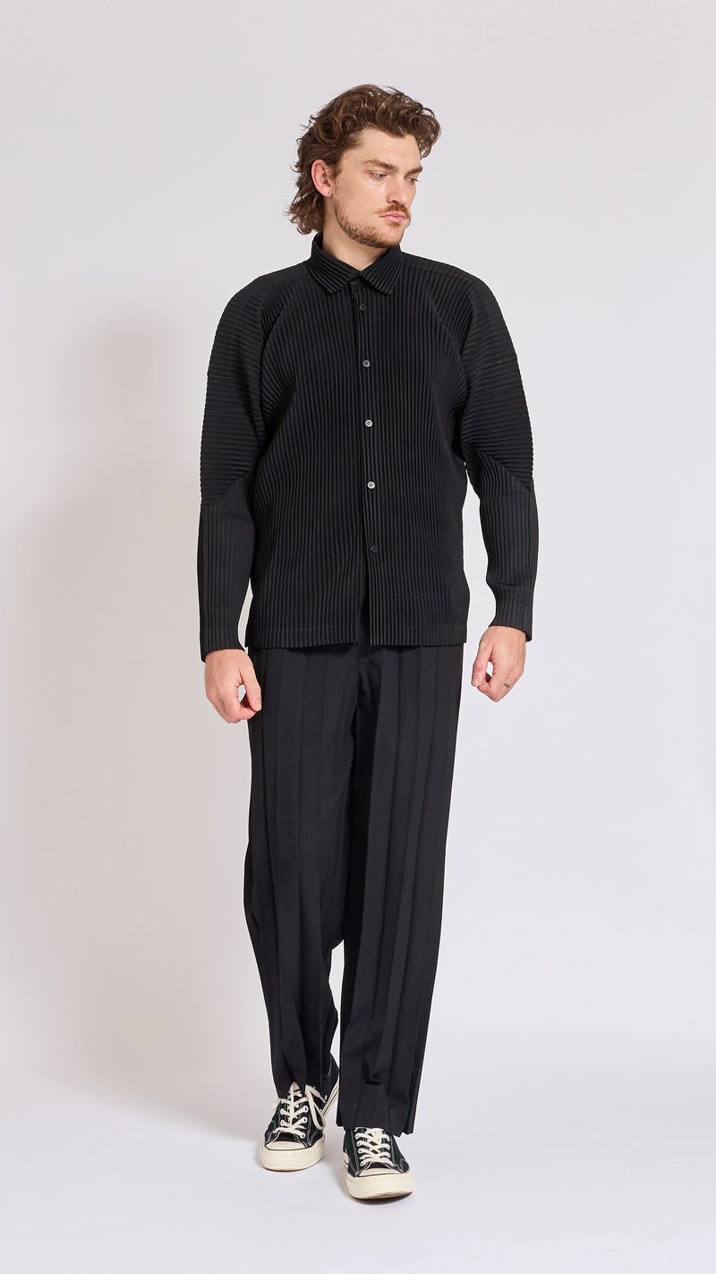 HOMME PLISSÉ BLACK OCTOBER SHIRT
