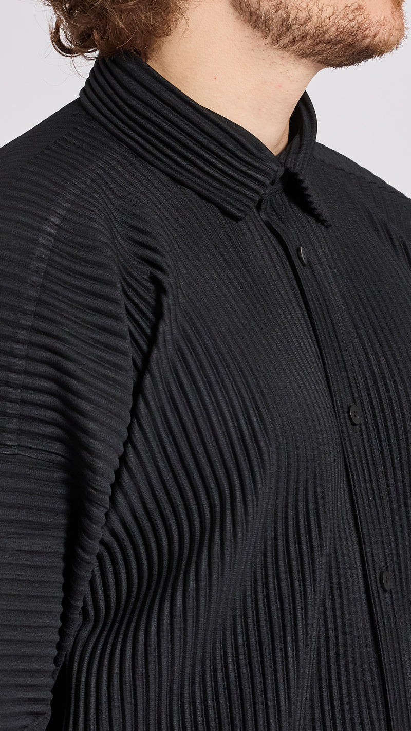HOMME PLISSÉ BLACK OCTOBER SHIRT