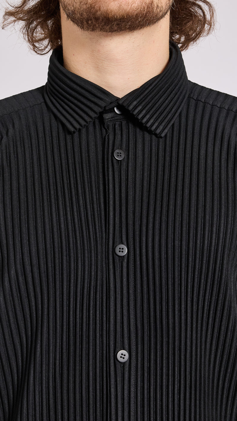 HOMME PLISSÉ BLACK OCTOBER SHIRT
