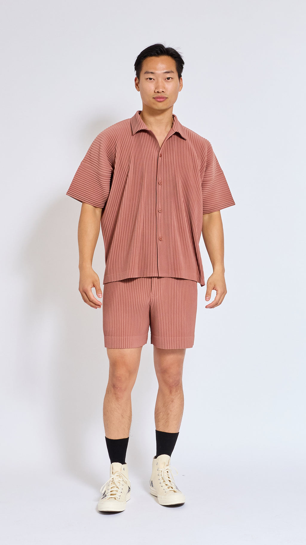 HOMME PLISSÉ VANADINITE RED JULY SHIRT