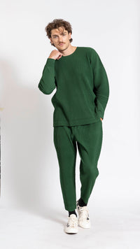 HOMME PLISSÉ ISSEY MIYAKE SEAWEED GREEN AUGUST PANTS