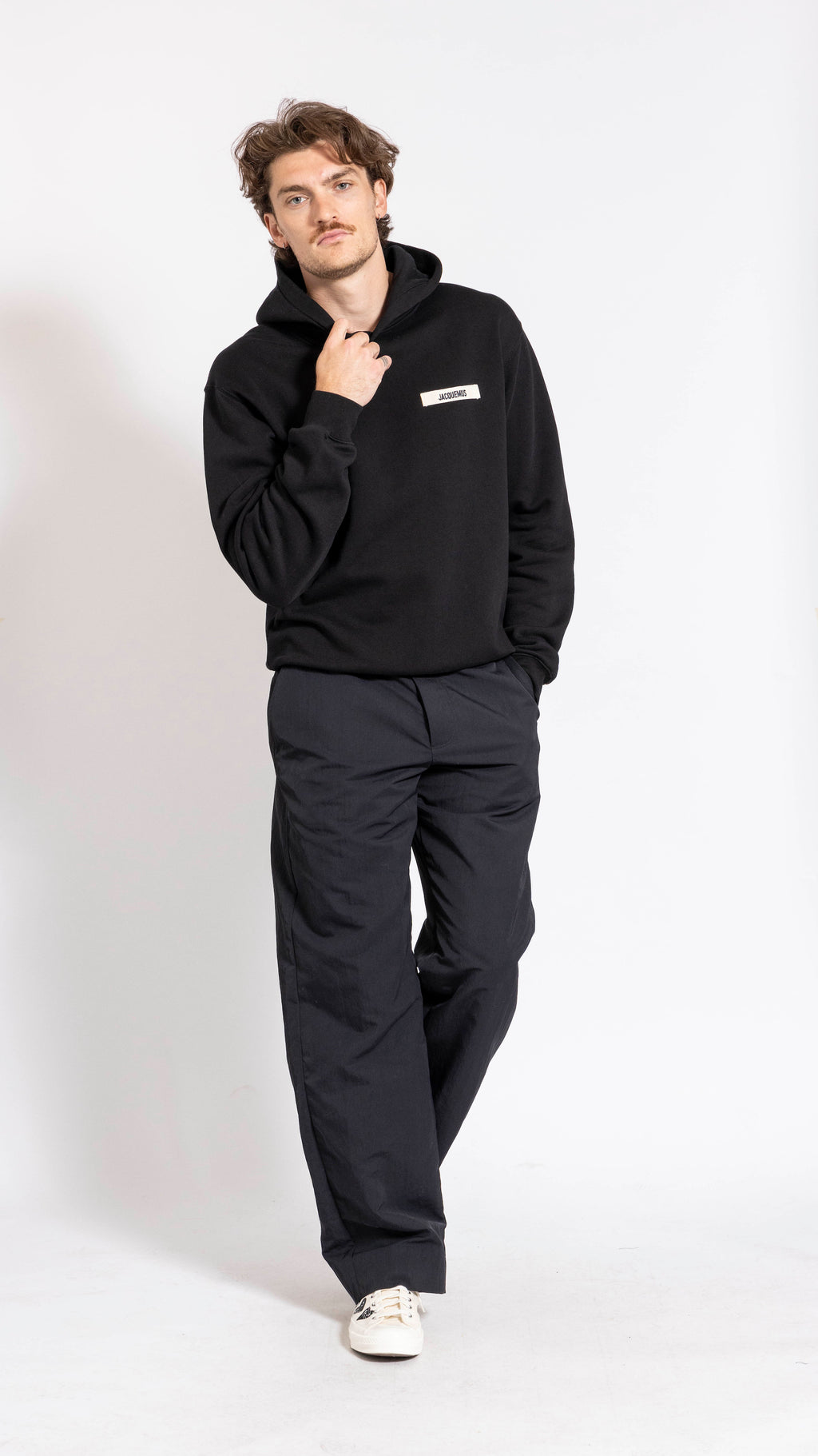 JACQUEMUS BLACK "LE HOODIE GROS GRAIN" HOODIE