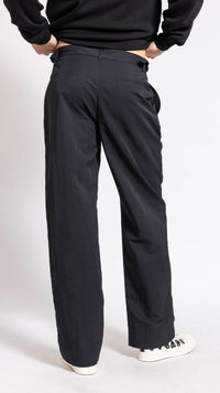 JACQUEMUS BLACK "LE PANTALON JEAN" PANTS