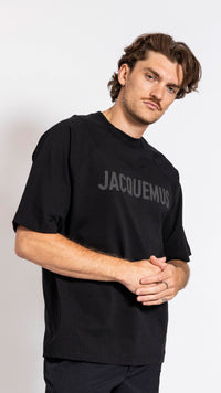 JACQUEMUS BLACK "LE T-SHIRT TYPO" T-SHIRT