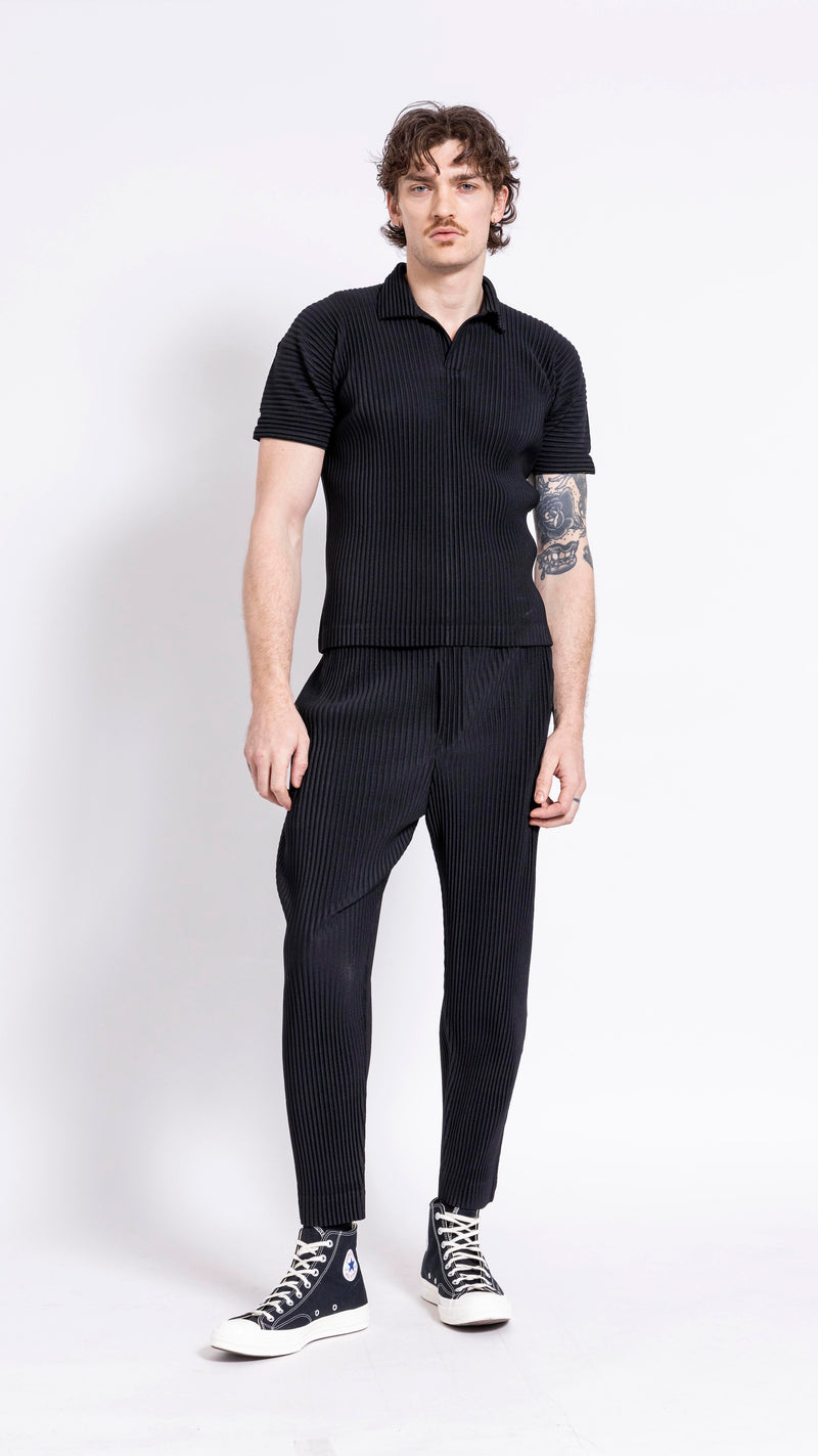 HOMME PLISSÉ ISSEY MIYAKE BLACK BASICS POLO