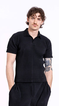 HOMME PLISSÉ ISSEY MIYAKE BLACK BASICS POLO