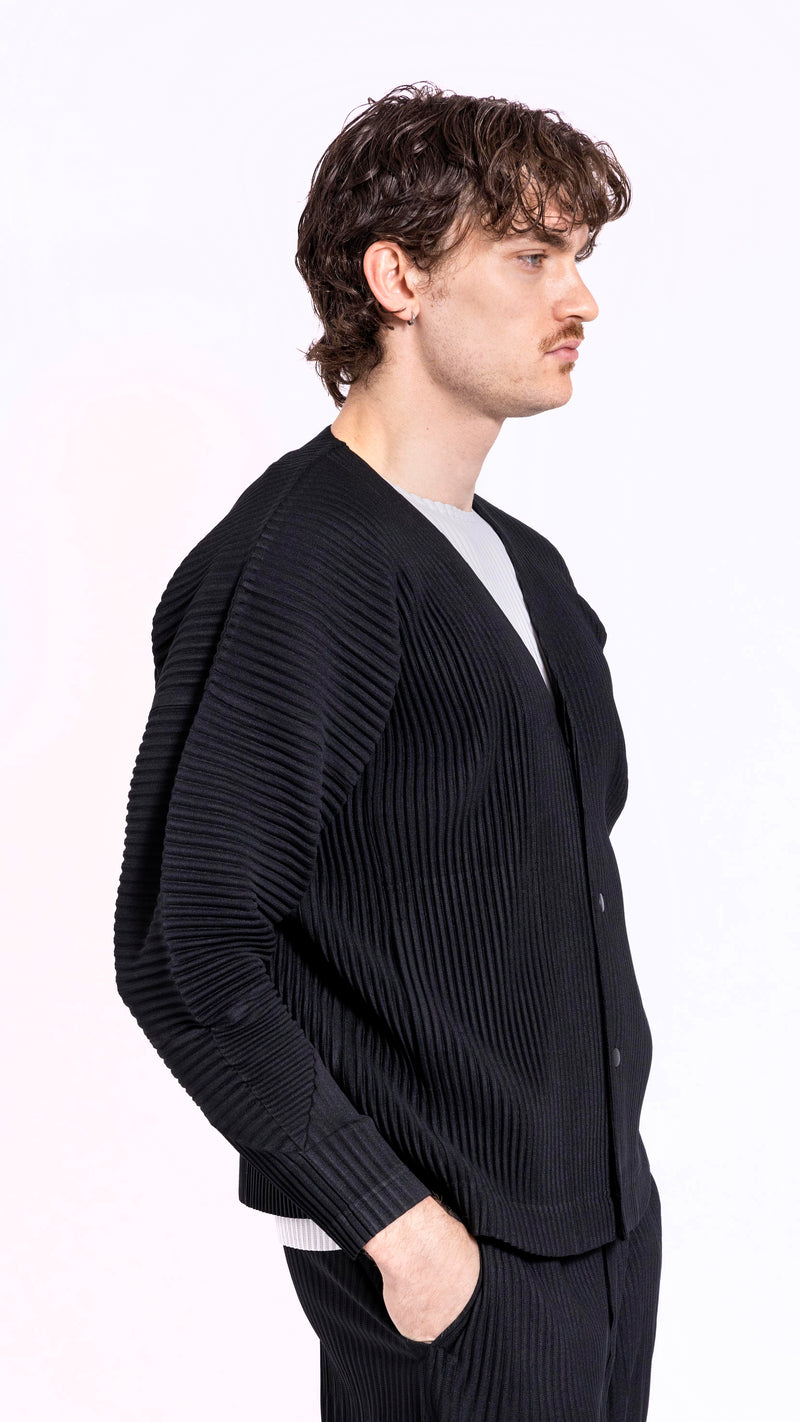 HOMME PLISSÉ ISSEY MIYAKE BLACK BASICS CARDIGAN