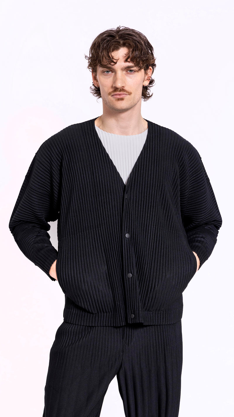 HOMME PLISSÉ ISSEY MIYAKE BLACK BASICS CARDIGAN