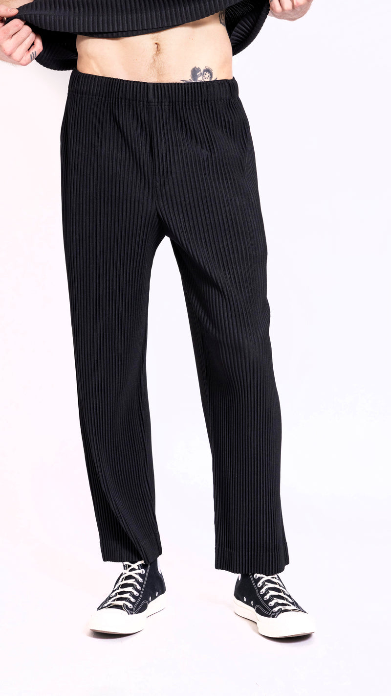 HOMME PLISSÉ ISSEY MIYAKE BLACK BASICS PANTS