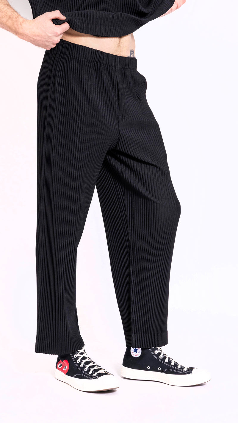 HOMME PLISSÉ ISSEY MIYAKE BLACK BASICS PANTS