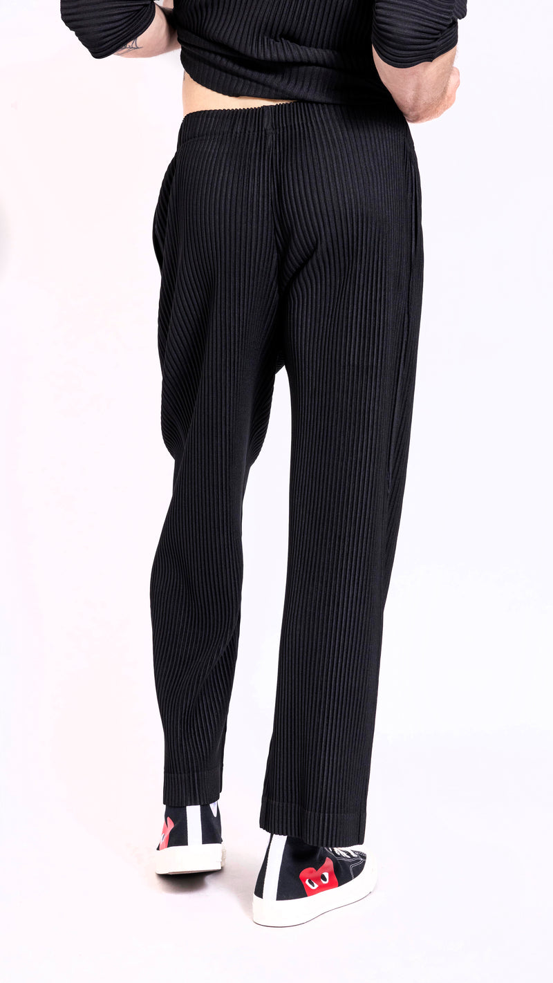 HOMME PLISSÉ ISSEY MIYAKE BLACK BASICS PANTS