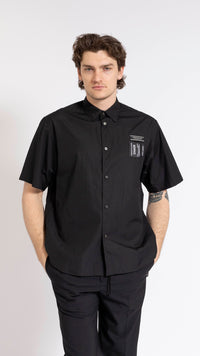 UNDERCOVER BLACK SHORT SLEEVE PATCH DETAIL SHIRT