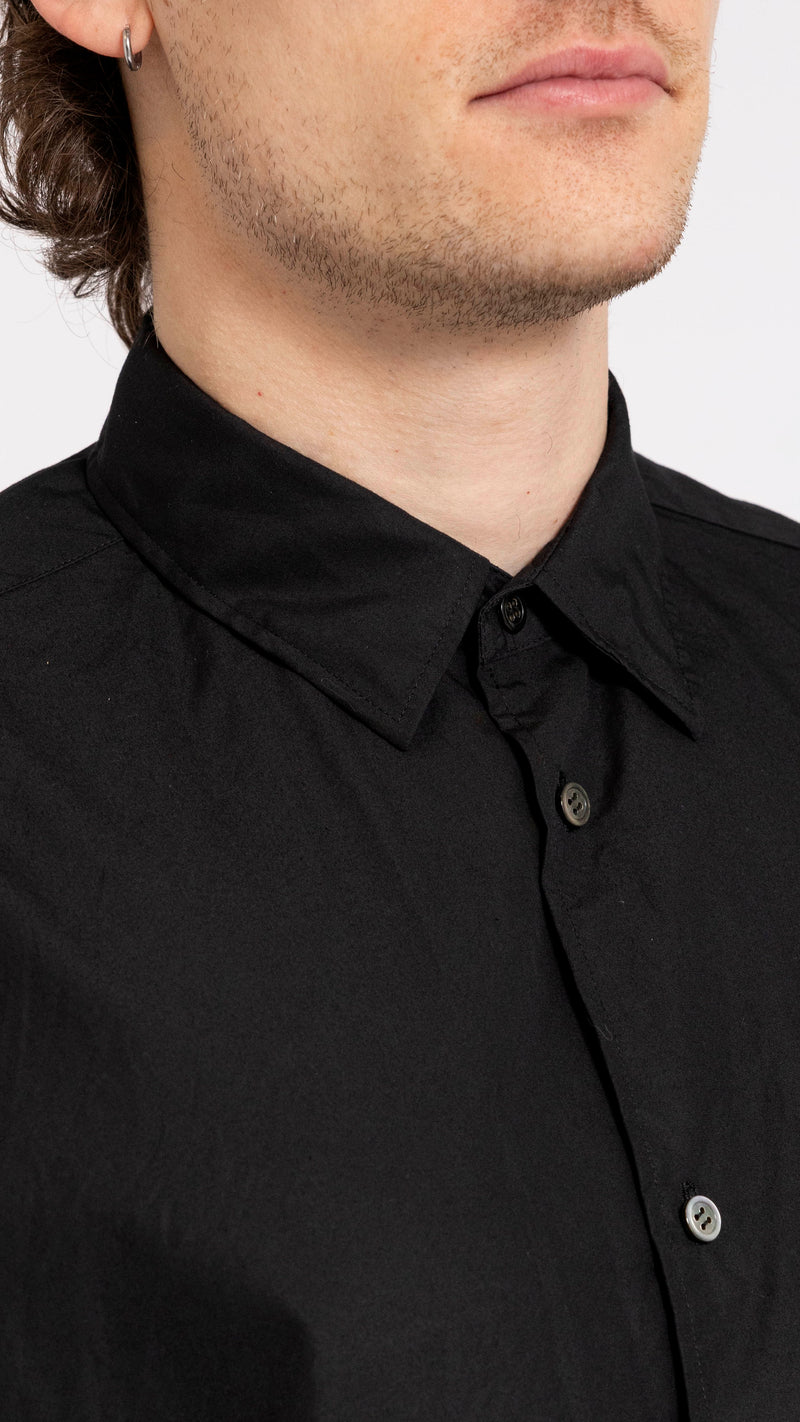 UNDERCOVER BLACK SHORT SLEEVE PATCH DETAIL SHIRT