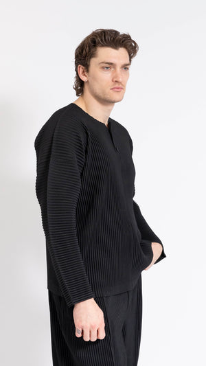 HOMME PLISSÉ ISSEY MIYAKE FEBRUARY HENLEY TOP