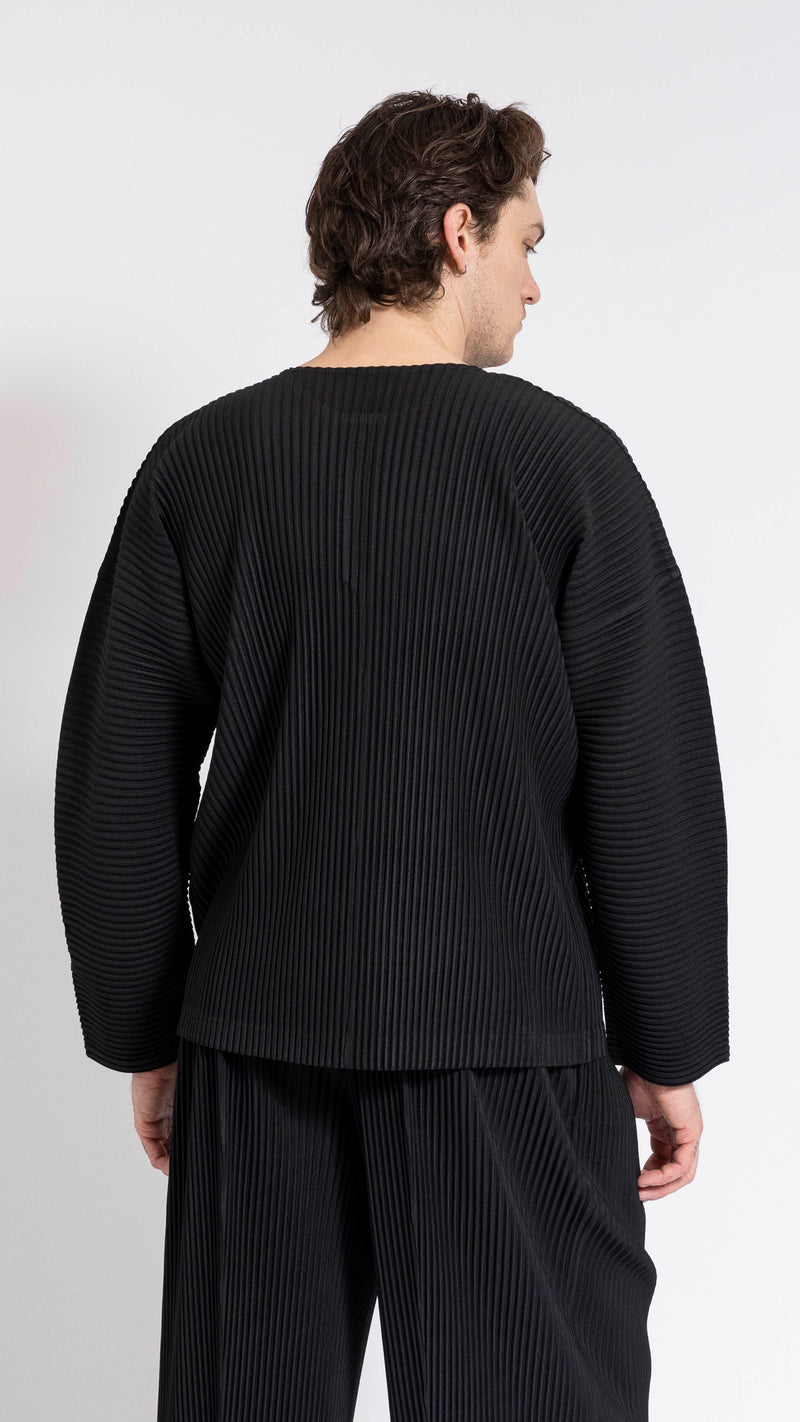 HOMME PLISSÉ ISSEY MIYAKE FEBRUARY HENLEY TOP