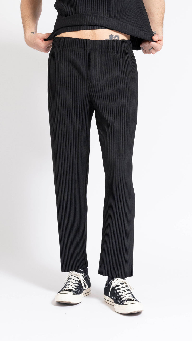 HOMME PLISSÉ ISSEY MIYAKE BLACK BASICS PANTS