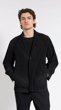 HOMME PLISSÉ ISSEY MIYAKE BLACK BASICS 2 BUTTON JACKET