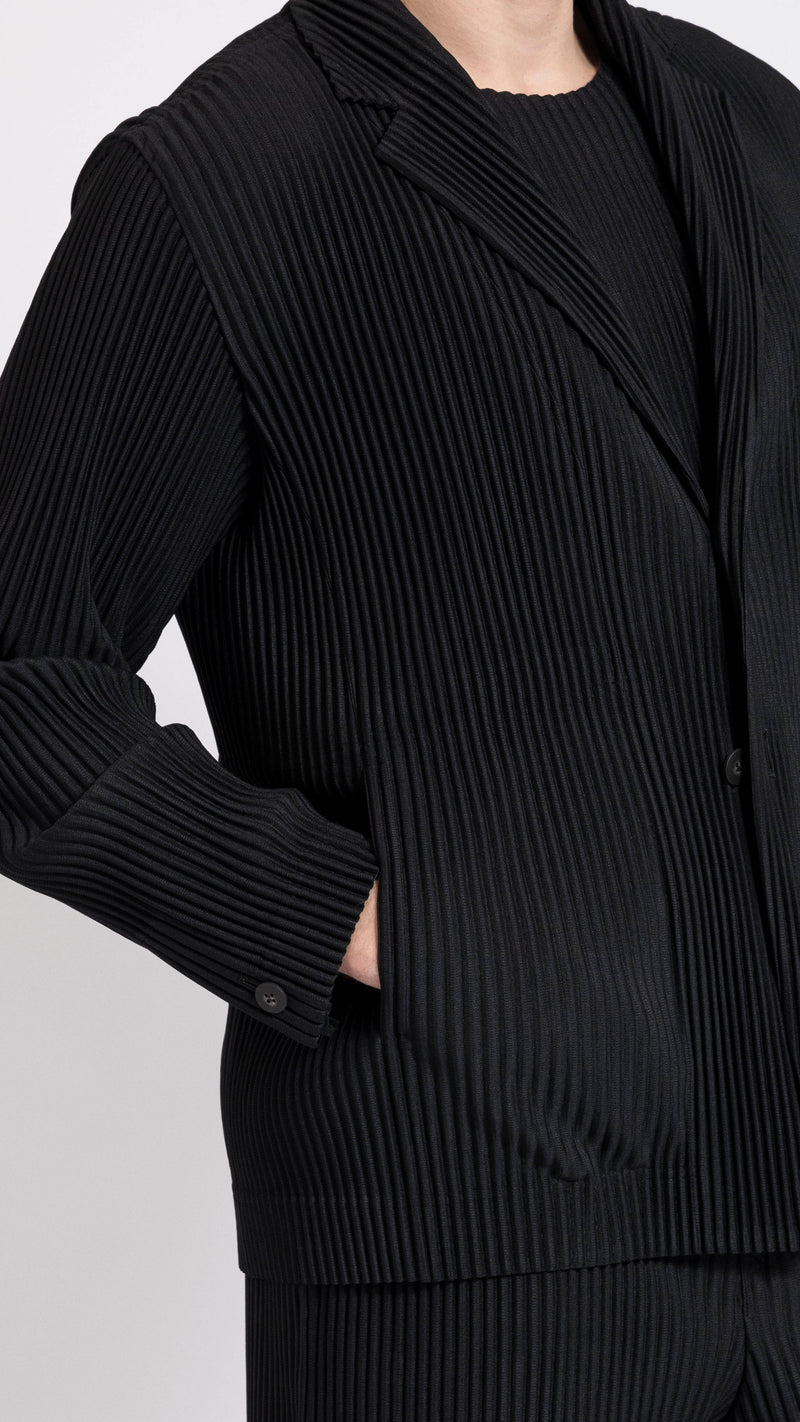 HOMME PLISSÉ ISSEY MIYAKE BLACK BASICS 2 BUTTON JACKET