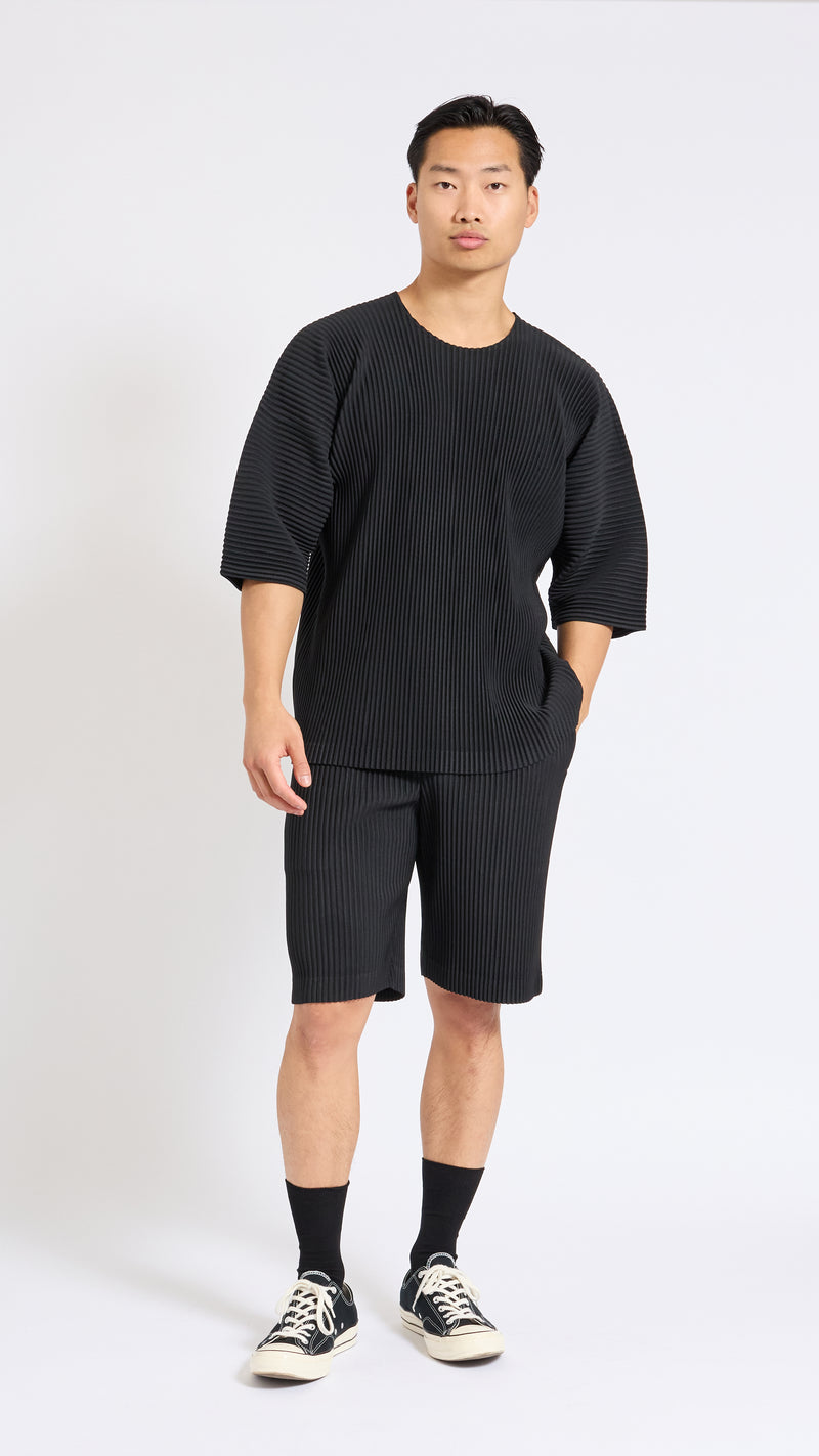 HOMME PLISSÉ BLACK BOXY MAY T-SHIRT