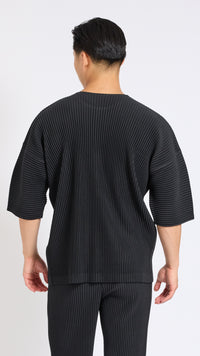 HOMME PLISSÉ BLACK BOXY MAY T-SHIRT